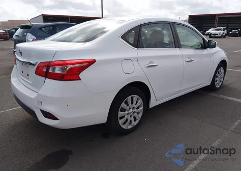 2018 Nissan Sentra S z USA, uszkodzony, nr VIN 3N1AB7AP9JY247935